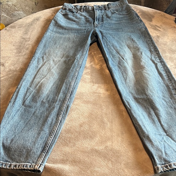 EVERLANE woman’s jeans. Style “the way high”. Size 28. Great used condition. - Picture 2 of 7